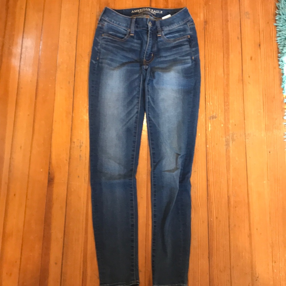 AE lightwash jeans
